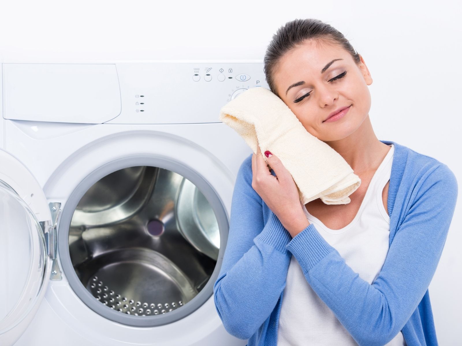 Bật mí mẹo giặt đồ nhanh, sạch, tiết kiệm thời gian - Nước giặt cho mọi nhà